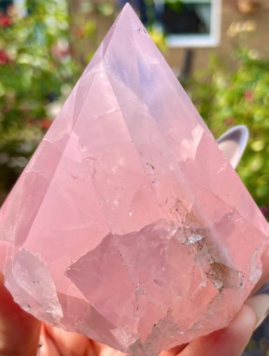 Love, Frequency and Sound Healing with Rose Quartz